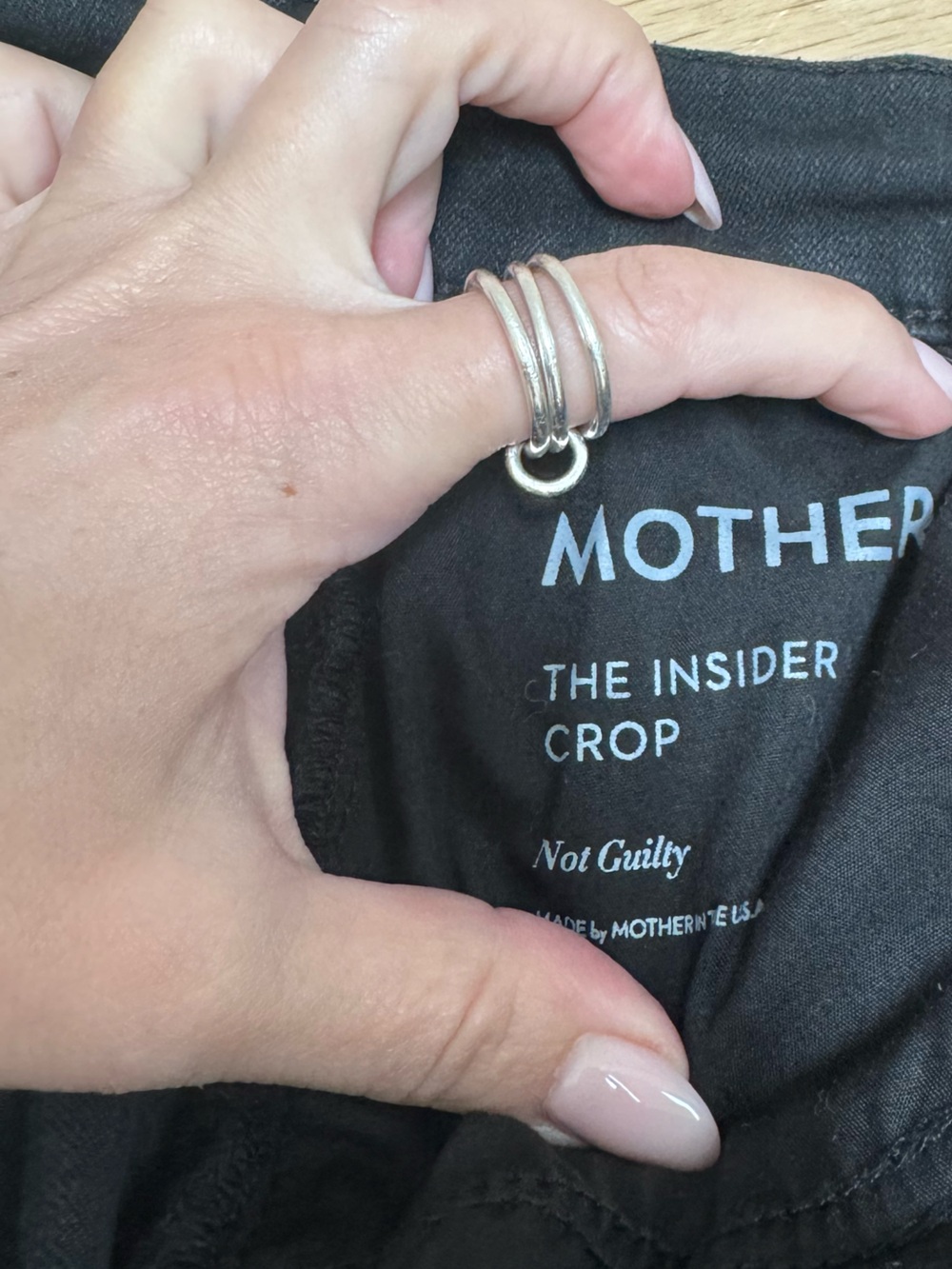 MOTHER The Insider Crop High-Rise Jeans in Black in Size 23 - Picture 7 of 7